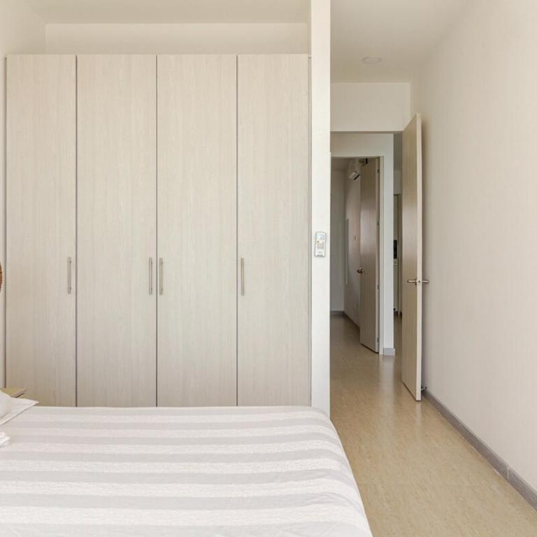 Espectacular Apto frente a la Plaza Pozos Colorados - Two-Bedroom Apartment - 20