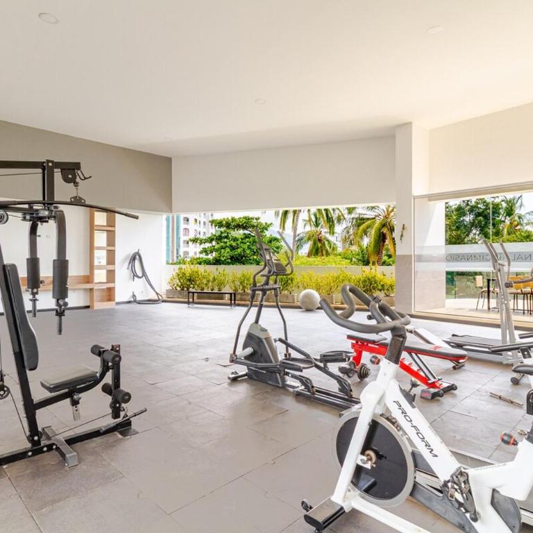 Espectacular Apto frente a la Plaza Pozos Colorados - Two-Bedroom Apartment - 35