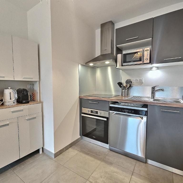 Lumineux, Neuf T2, Balcon, Vue Imprenable, Parking - Appartement 1 Chambre - 12