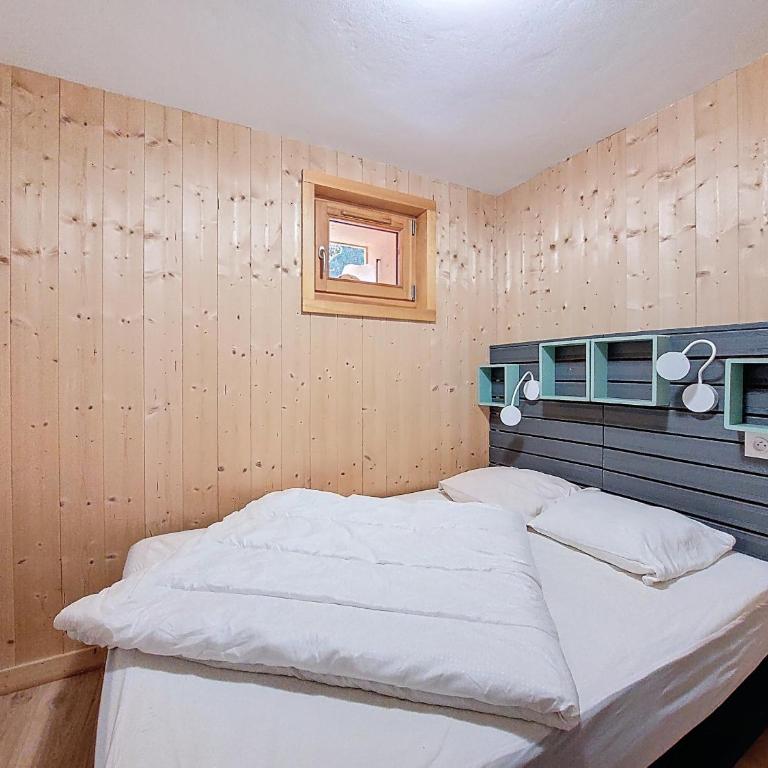 Joli APPARTEMENT DANS CHALET AVEC TERRASSE - SAINT JEAN D'AULPS - PROCHE MORZINE - 6 PERSONNES - LILOU - Appartement avec Terrasse - 4