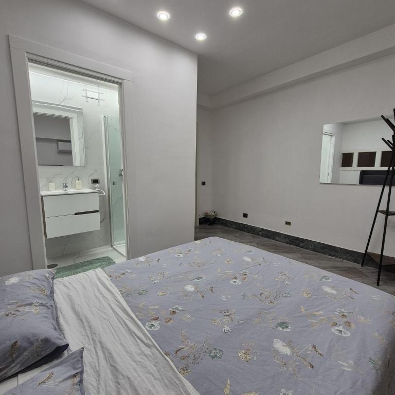 LA DIMORA DI TOTÒ - Camera Matrimoniale Deluxe con 1 Letto Supplementare - 4