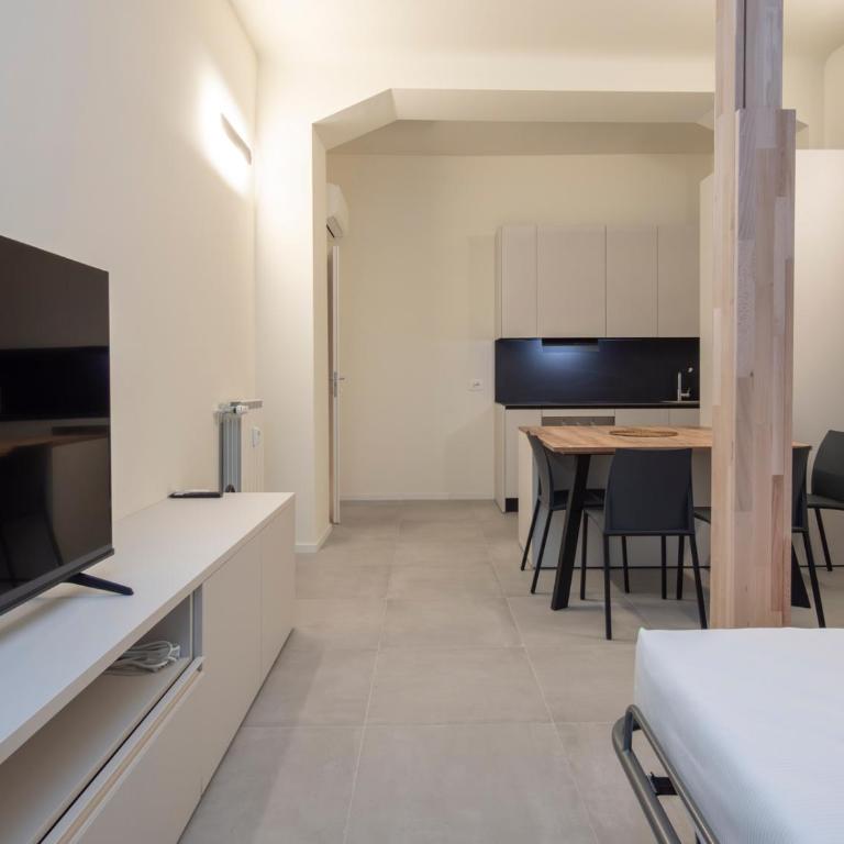 Duomo M5 a stone's throw from the subway - Appartamento Monolocale - 12