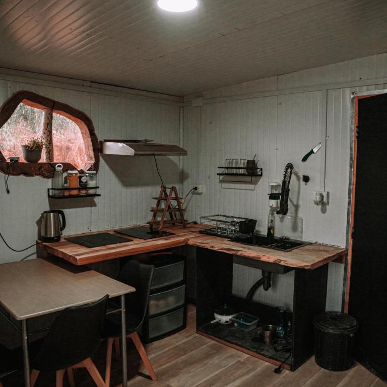 Dollinco Lodge - One-Bedroom Chalet - 15