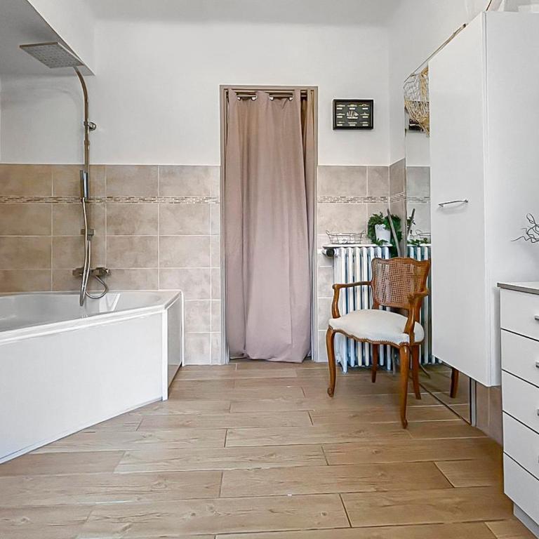 Villa prestige charme, espace & élégance - Three-Bedroom Villa - 35