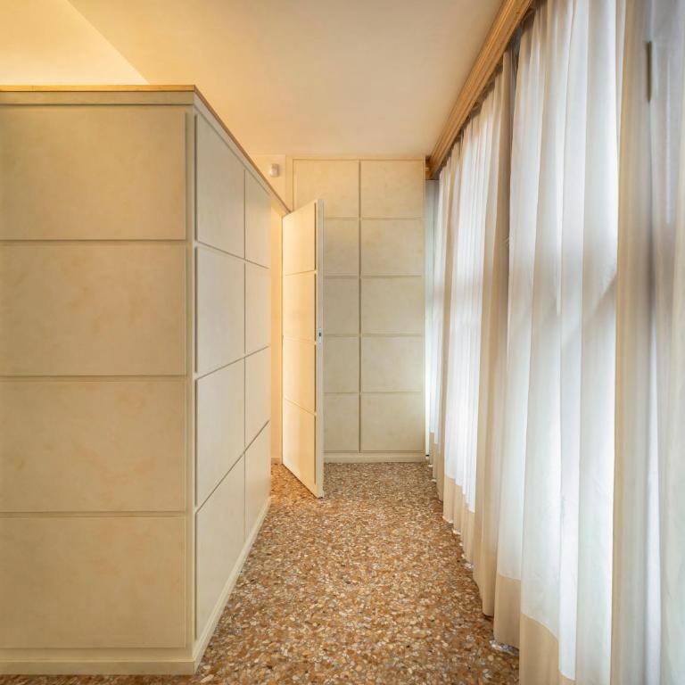 Grand Canal Luxury Apartments With Terrace R&R - Studio - 52