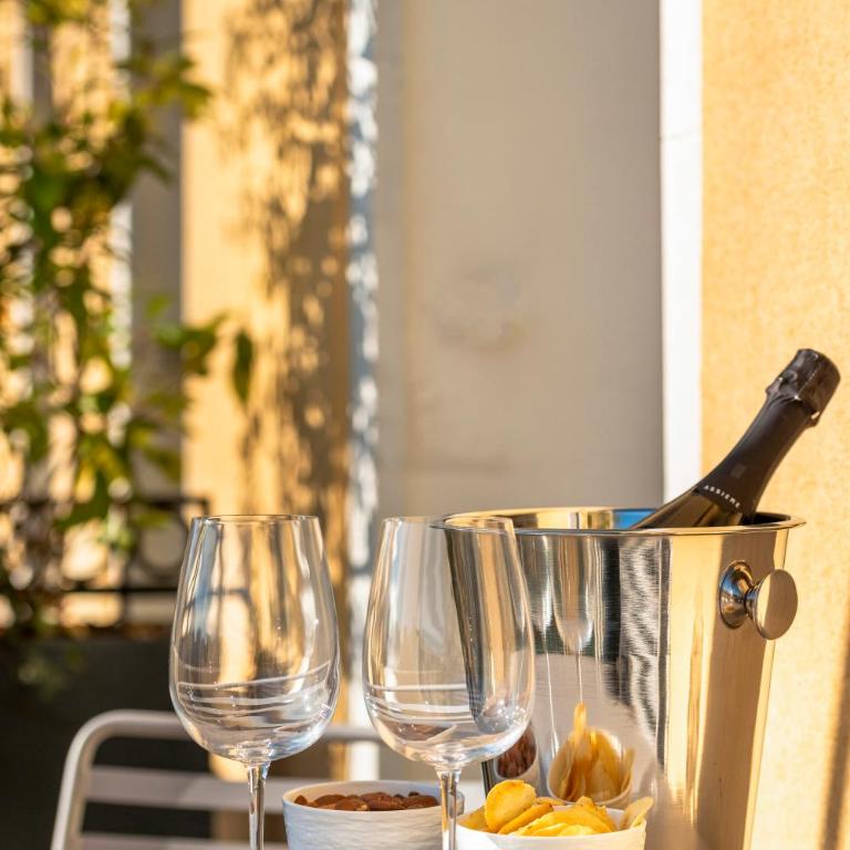 Grand Canal Luxury Apartments With Terrace R&R - Studio - 51
