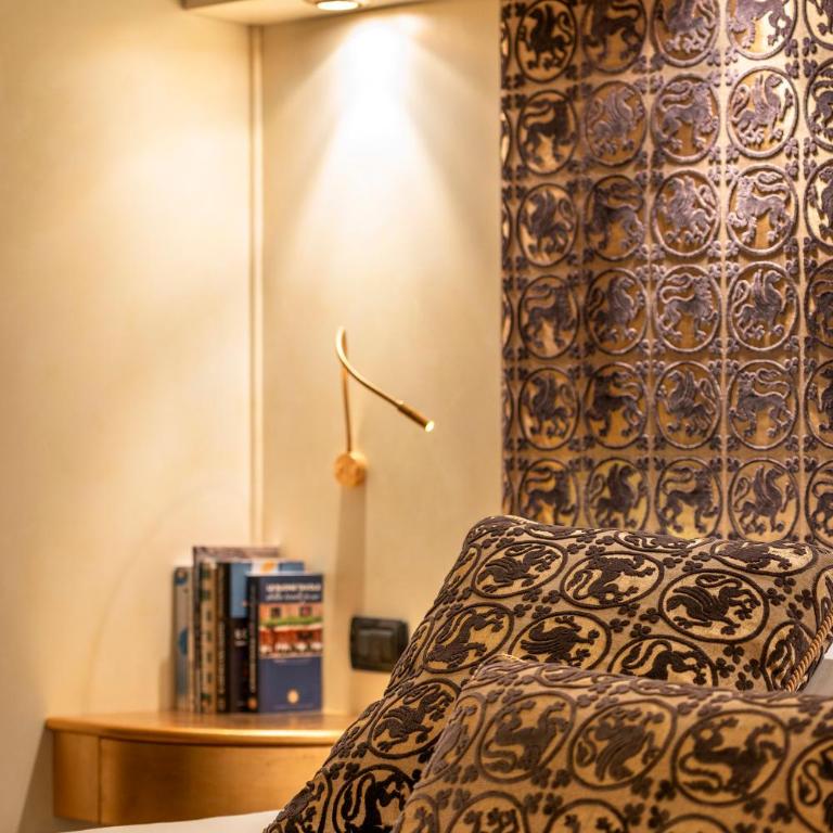Grand Canal Luxury Apartments With Terrace R&R - Studio - 16