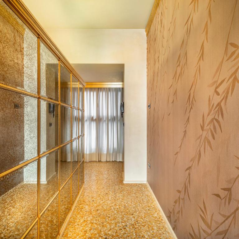 Grand Canal Luxury Apartments With Terrace R&R - Studio - 15