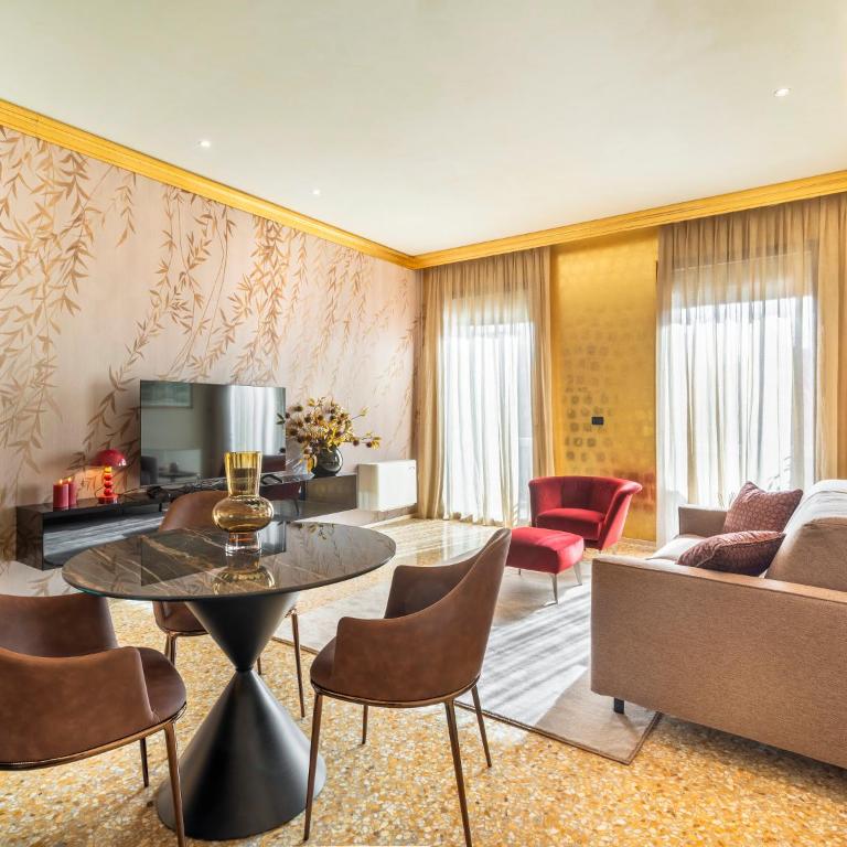Grand Canal Luxury Apartments With Terrace R&R - Studio - 11