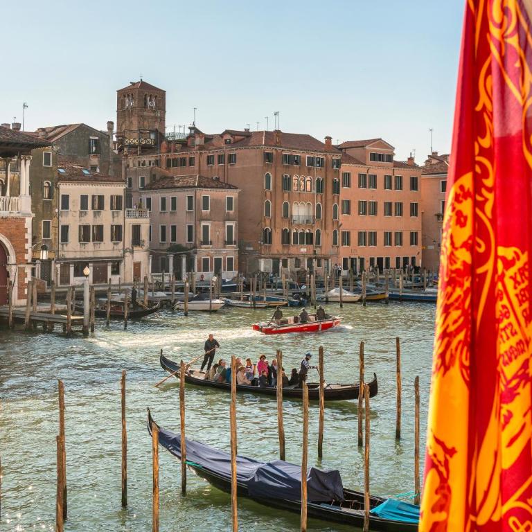 Grand Canal Luxury Apartments With Terrace R&R - Studio - 43