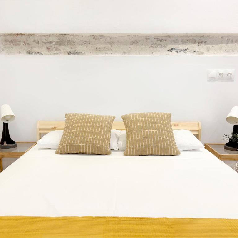 Cervantes Suites OnlyMalaga - Habitación Doble con baño privado - 26
