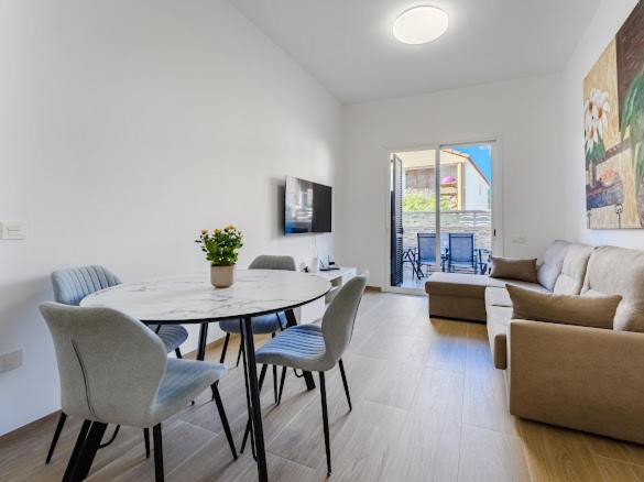 Best duplex Las Americas - Apartamento de 2 dormitorios - 7