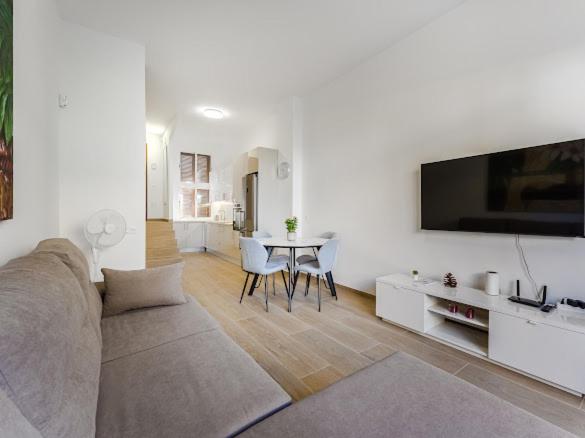 Best duplex Las Americas - Apartamento de 2 dormitorios - 5