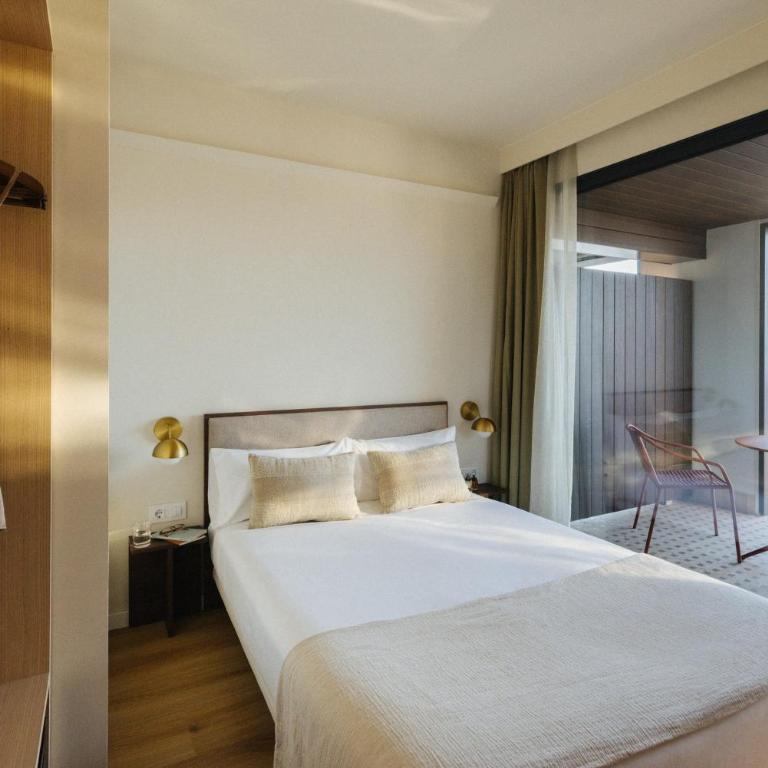 Atipico Madrid - Habitación Doble con balcón - 1