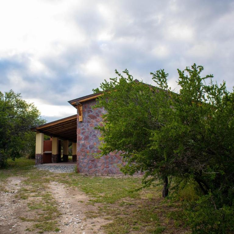 Cabañas en Nono La Soñada - Cabaña con vistas al jardín - 10