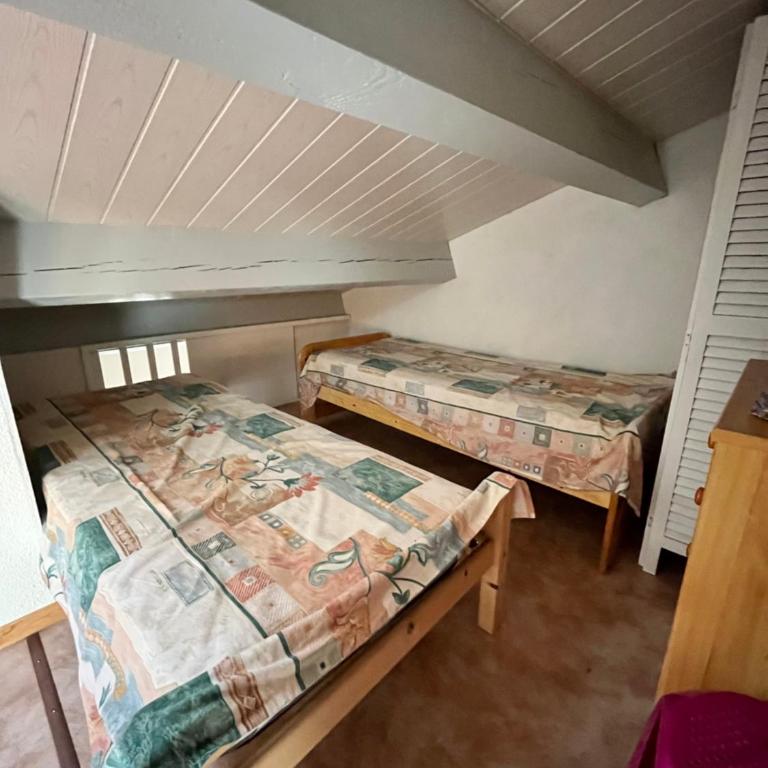 Belle maison de vacances semi climatisée, clôturée, véranda, 6 couchages, résidence LE VILLAGE DE LA MER LRVM93 - Maison 2 Chambres - 11