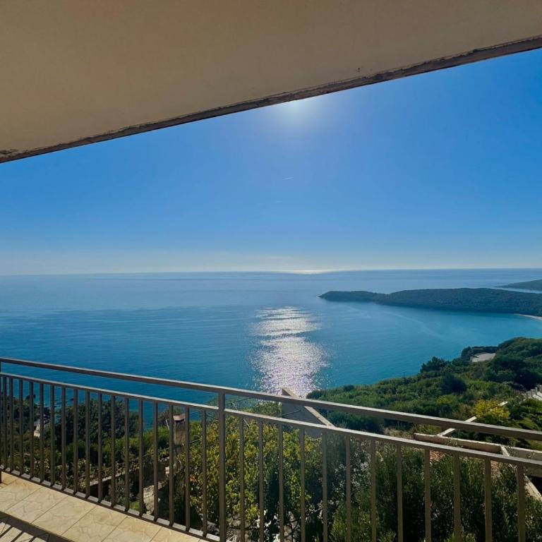 Calma Vista Apartments by Vila Vanja - Apartman sa 2 Spavaće Sobe, Balkonom i Pogledom na More - 10