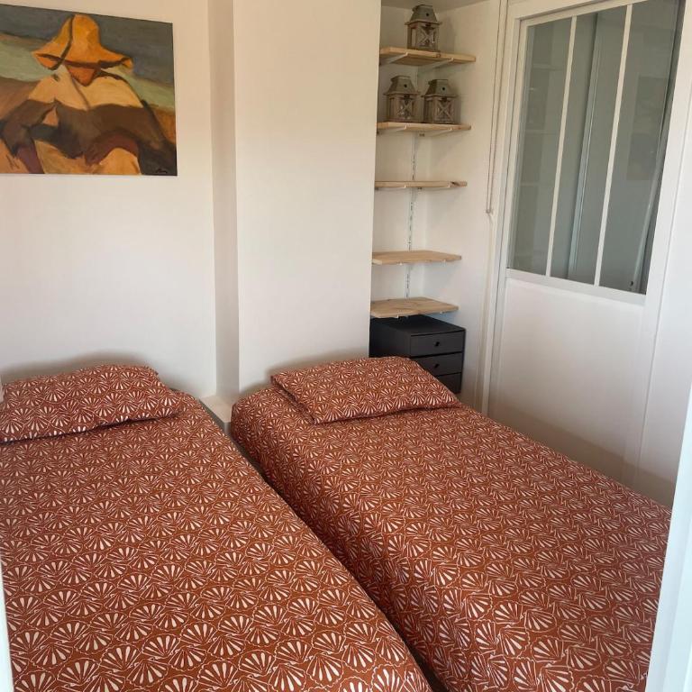 Vue mer incroyable, piscine, tennis et accès plage - 3 chambres - Apartment mit 3 Schlafzimmern und Hafenblick - 21