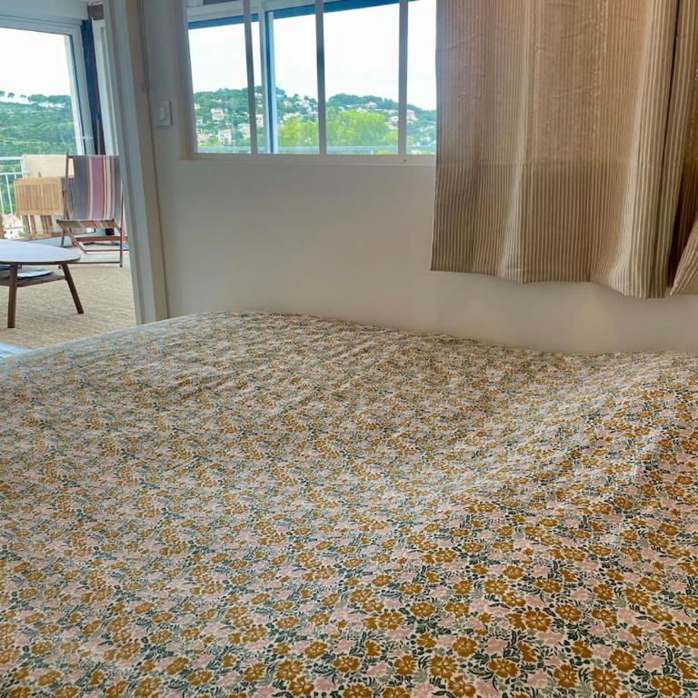 Vue mer incroyable, piscine, tennis et accès plage - 3 chambres - Apartment mit 3 Schlafzimmern und Hafenblick - 24