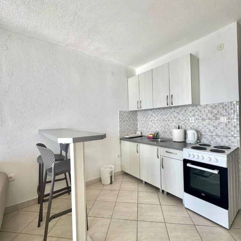 Calma Vista Apartments by Vila Vanja - Superior Apartman - 6