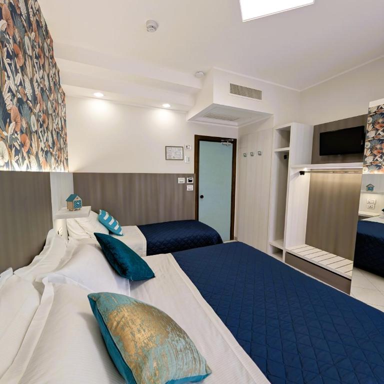Hotel Ariane - BEACHFRONT, XXL Breakfast & Sea View - Camera Tripla Economy - 5