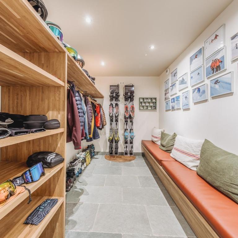 Chalet Montanum, ski in - ski out, 9 pax Courchevel 1550 - Chalet - 12