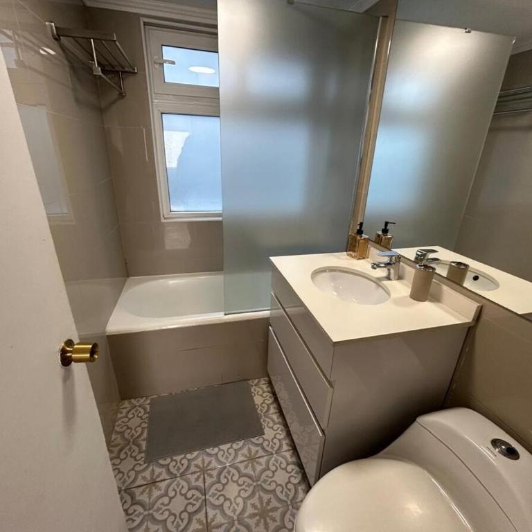 Bicentenario Park Apartment - Two-Bedroom Apartment - 13