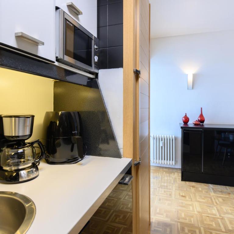 Piso de 2 Dormitorios con Vistas a la Ciudad Confort y Estilo en Madrid Temporal AGPE322 - Apartamento de 2 dormitorios - 4