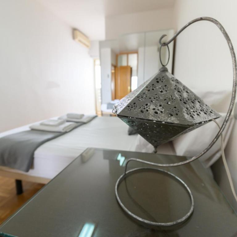 Piso de 2 Dormitorios con Vistas a la Ciudad Confort y Estilo en Madrid Temporal AGPE322 - Apartamento de 2 dormitorios - 25