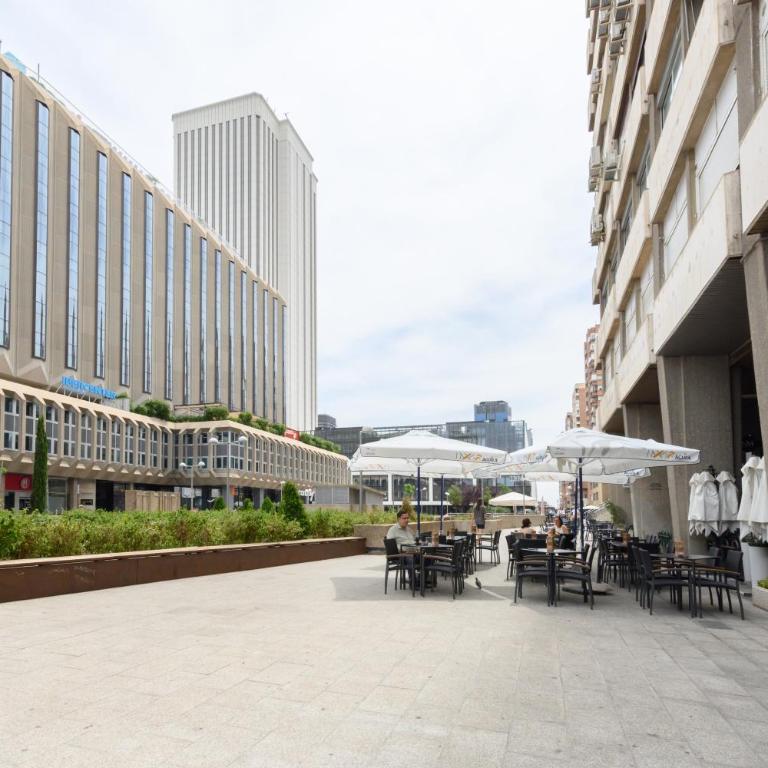 Piso de 2 Dormitorios con Vistas a la Ciudad Confort y Estilo en Madrid Temporal AGPE322 - Apartamento de 2 dormitorios - 46