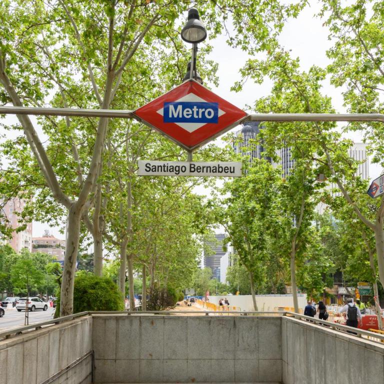 Piso de 2 Dormitorios con Vistas a la Ciudad Confort y Estilo en Madrid Temporal AGPE322 - Apartamento de 2 dormitorios - 60