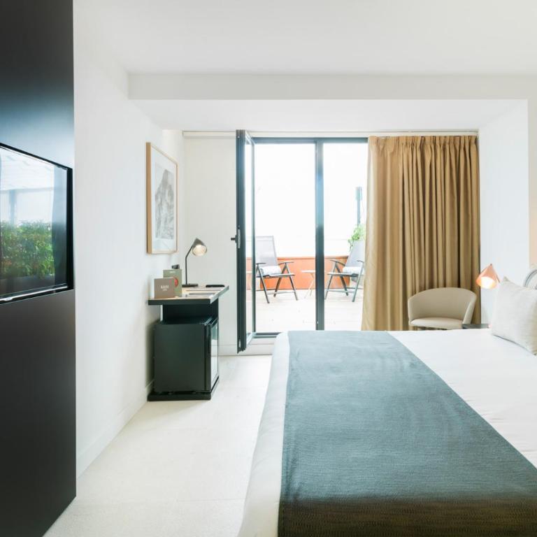 Nakar Hotel - Habitación Doble Deluxe con bañera de hidromasaje y patio - 1 o 2 camas - 7