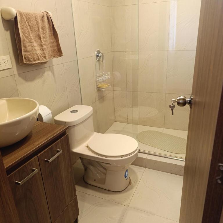 Casa familiar de 2 dormitorios con parqueadero en Cuenca - Casa de 2 dormitorios - 6