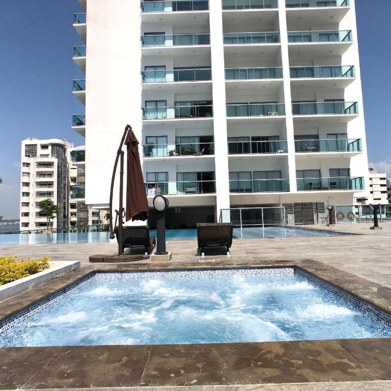 Luxurious 2-bd apt on the 23rd floor - Infinitum - Apartment - 81