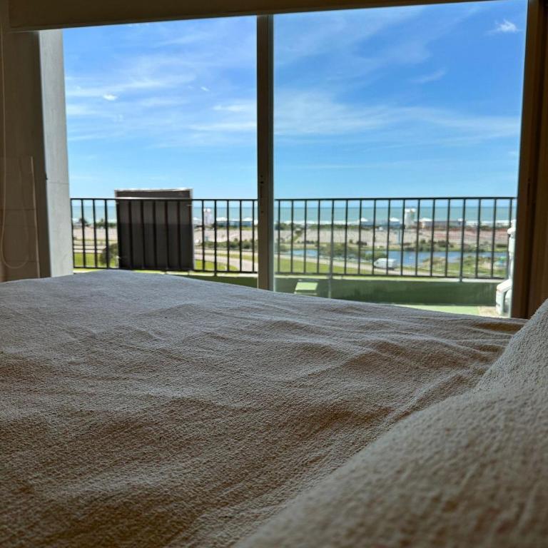 Departamento frente al mar, con terraza propia - Apartamento - 7