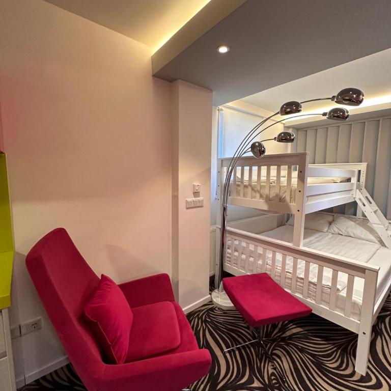 Apartmani natural Jahorina - Two-Bedroom Deluxe Apartment with Balcony - 34