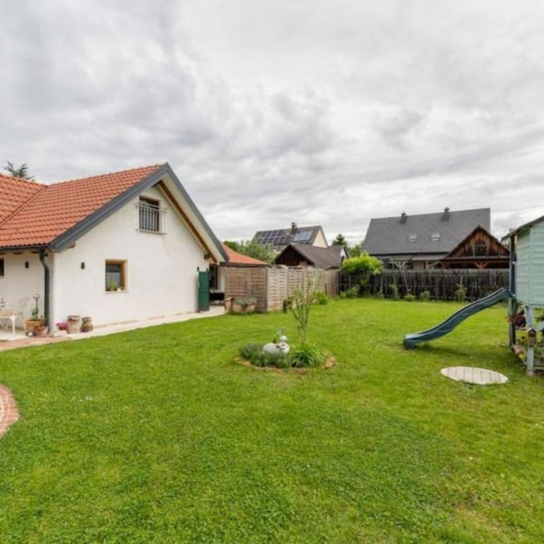 Cozy Holiday Home Leibnitz - Garden & Relaxation - Haus mit 2 Schlafzimmern - 24