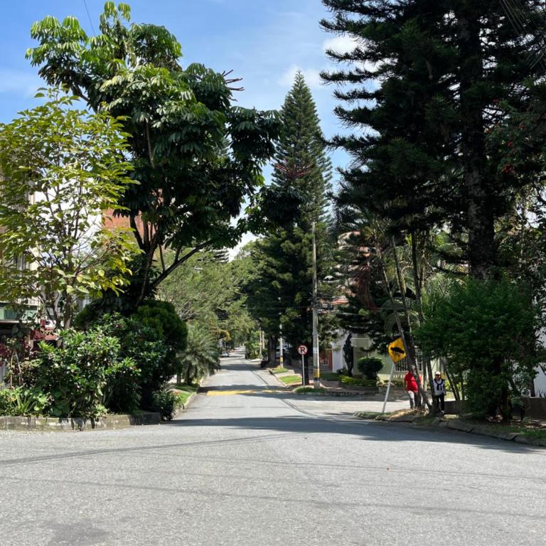 Cómodo, acogedor, bien ubicado Aparta - estudio Estadio- velódromo - laureles - La 70 - One-Bedroom Apartment - 11