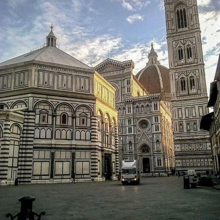 Very Central Apartment 5 mins from Train Station and Duomo - Appartamento con 1 Camera da Letto - 28
