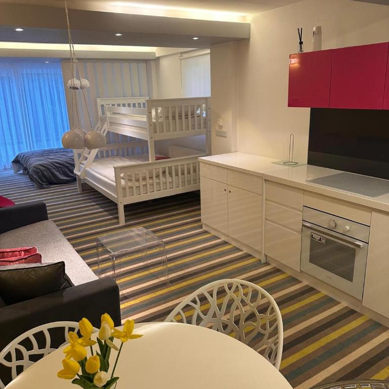 Apartmani natural Jahorina - Two-Bedroom Deluxe Apartment with Balcony - 17
