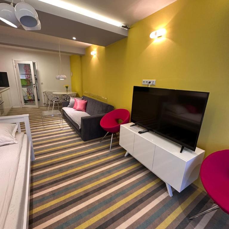 Apartmani natural Jahorina - Two-Bedroom Deluxe Apartment with Balcony - 23