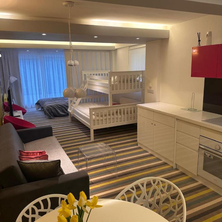 Apartmani natural Jahorina - Two-Bedroom Deluxe Apartment with Balcony - 33