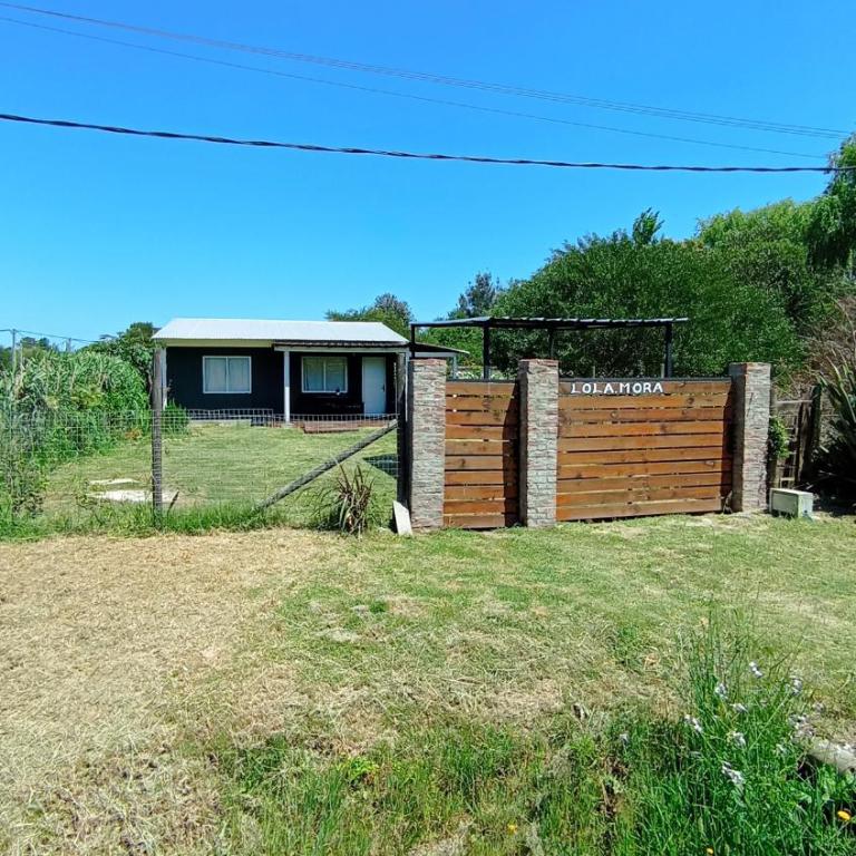 Lolamora - Three-Bedroom House - 5
