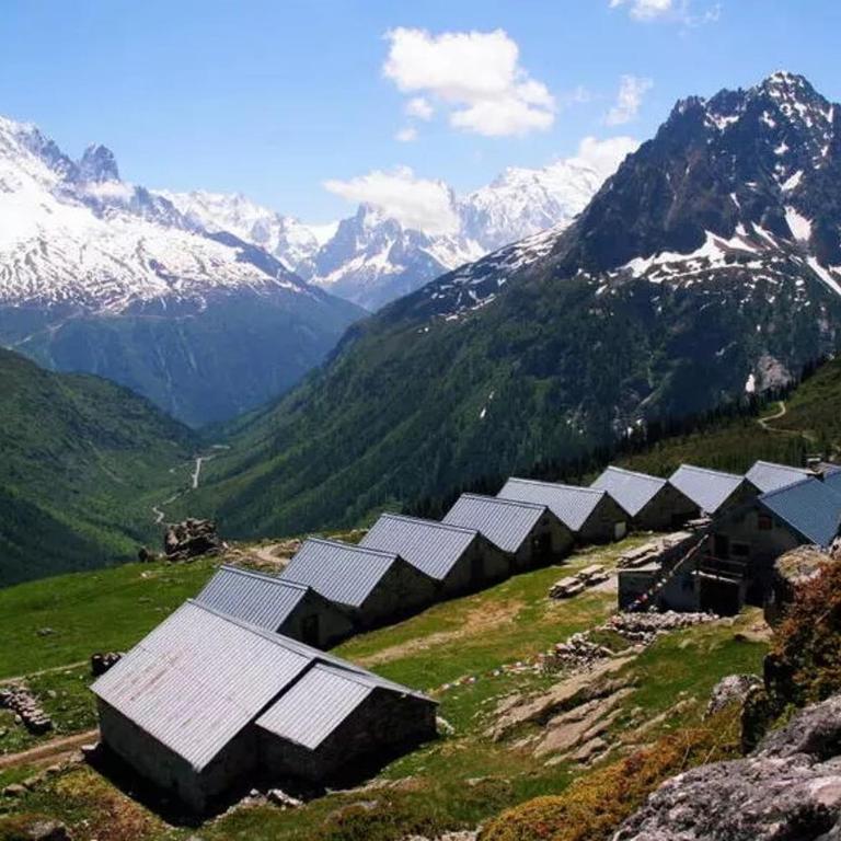 Appartement LE BUET skis aux pieds, piscine & Spa - Appartement 2 Chambres - 36