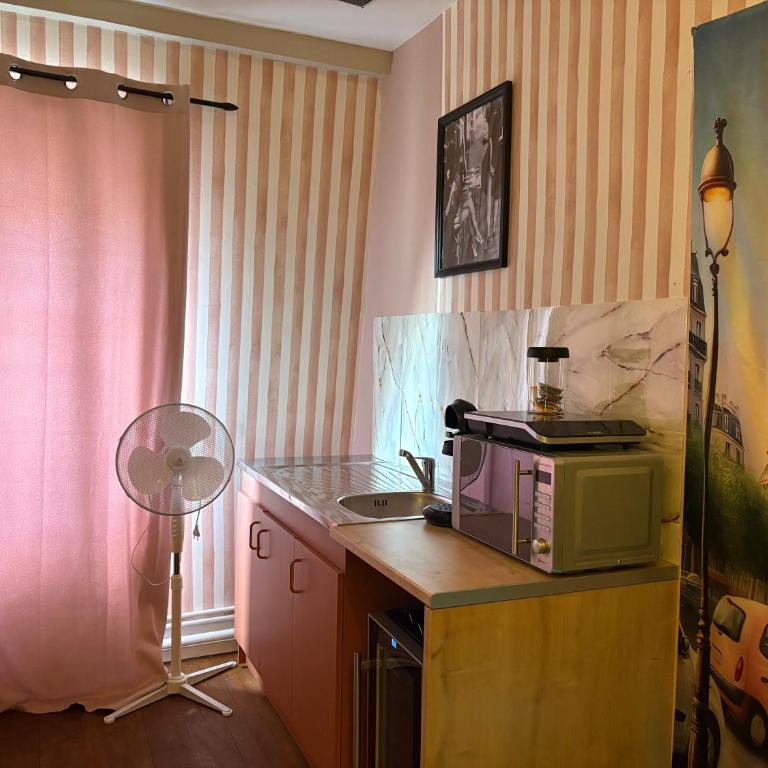 La Parisienne Coquine Love and Plaisir - Love Room - Apartment - 15