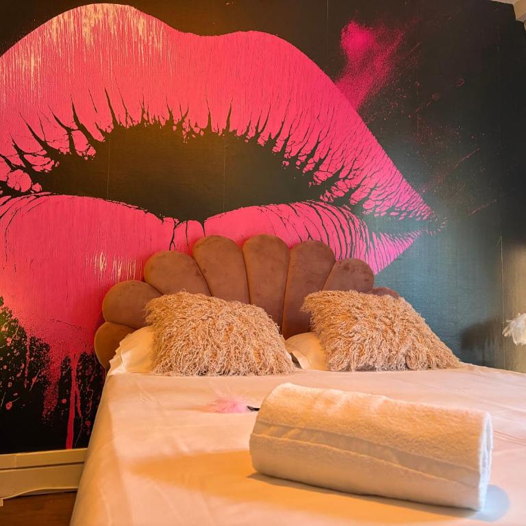La Parisienne Coquine Love and Plaisir - Love Room - Apartment - 19
