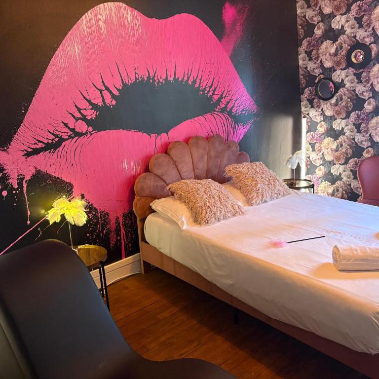 La Parisienne Coquine Love and Plaisir - Love Room - Apartment - 2