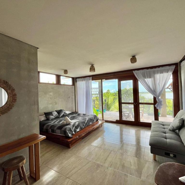 Cayuco Maya - Habitación Triple con vistas al lago - 1