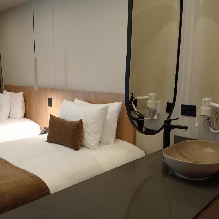 Hotel Rulay Medellin - Superior Triple Room - 14