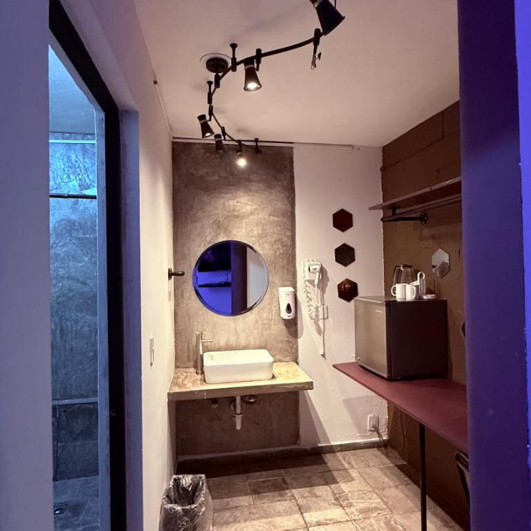 Sabalo's Hausen - Double Room with Private Bathroom - 14